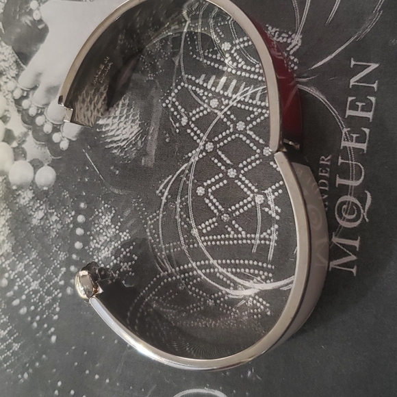 Alexander McQueen Bracelet - Picture 4 of 8